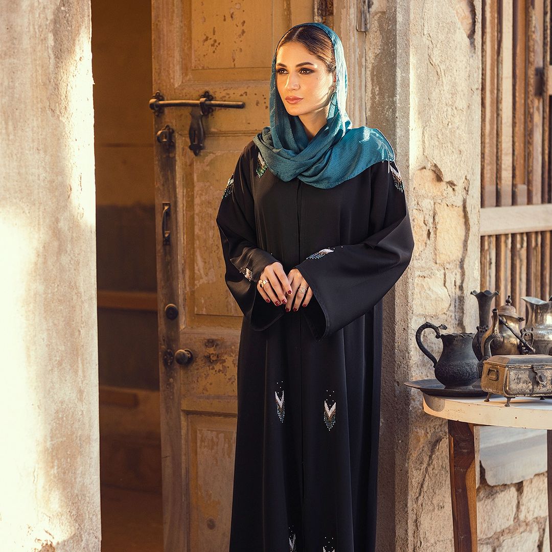 Saaz Abaya