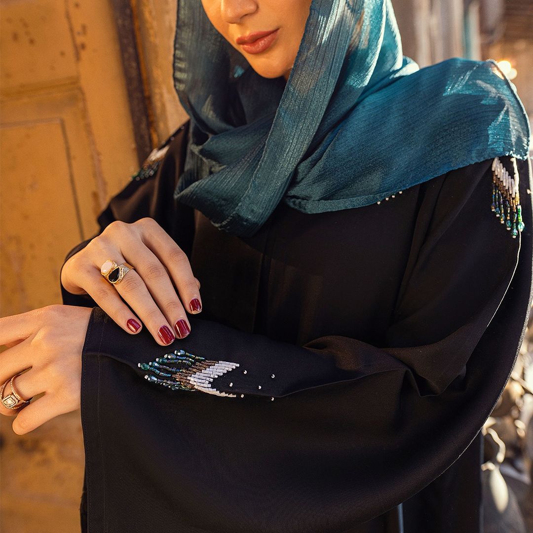 Saaz Abaya