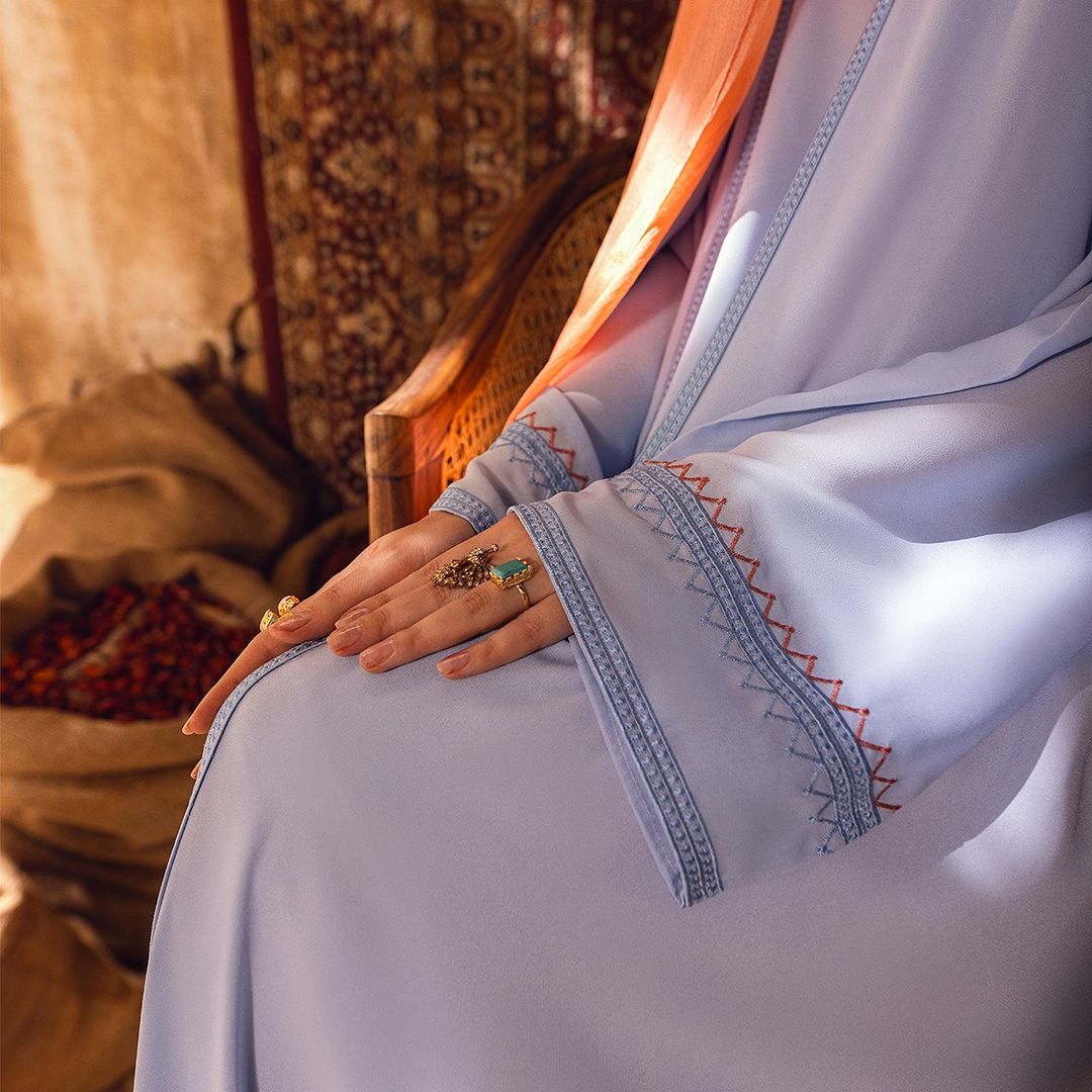 Almas Abaya