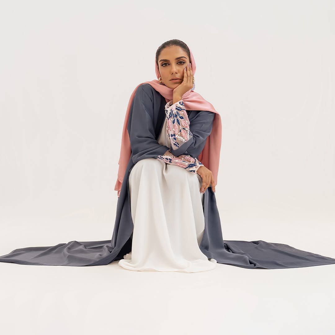 Rafia Abaya