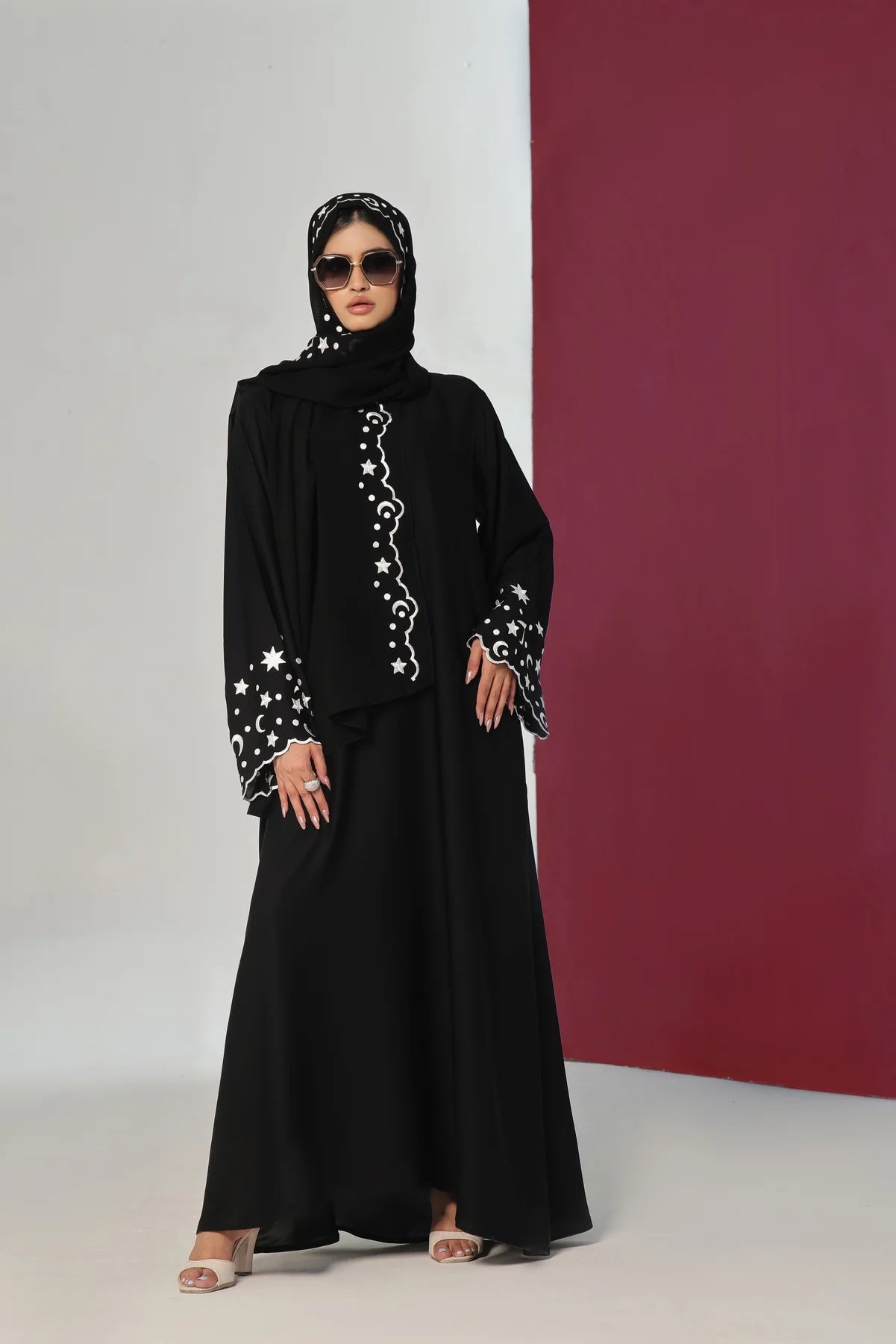 Narges Abaya