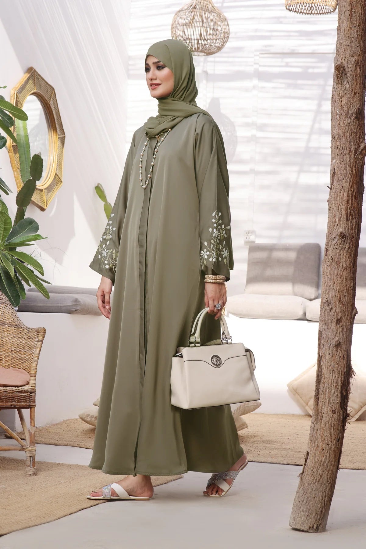 Sawsan Abaya